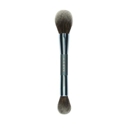 Powder-Go retractable makeup brush closed view